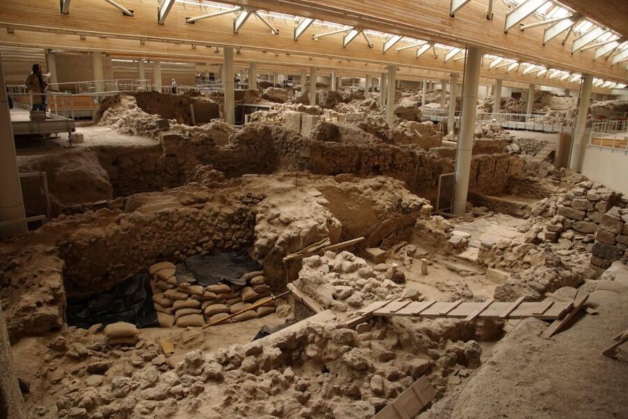 Santorini: Akrotiri Entry Ticket and Audio Guide - Using the smartphone audio guide
