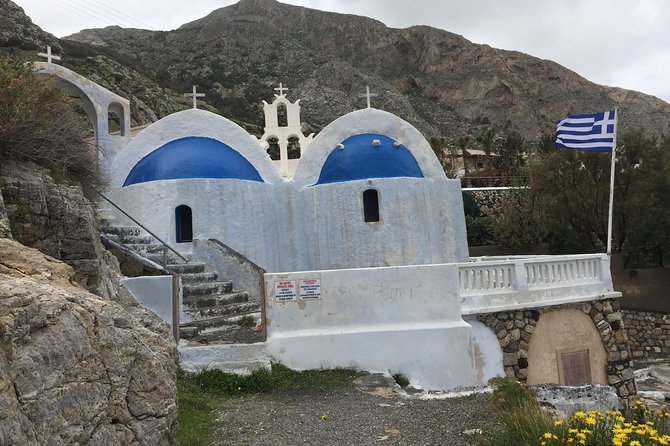 Santorini Blue Domes Private Tour - Why a local guide changes the Santorini experience