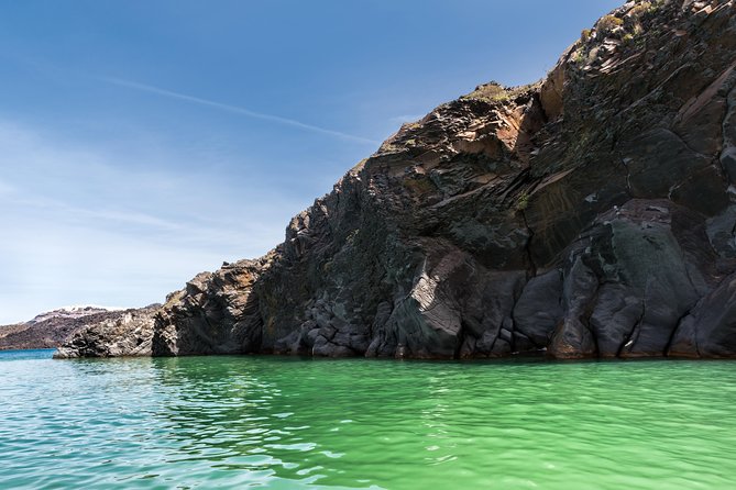 Santorini Caldera Cruise Tour (Volcano, Hot Springs, Thirassia) - What this Santorini caldera cruise really offers