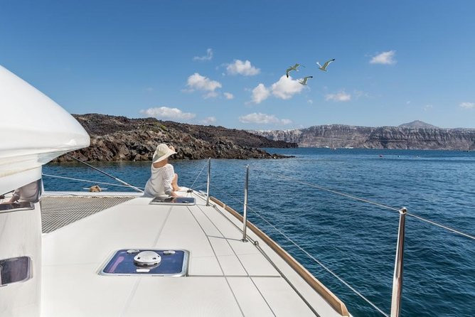 Santorini Caldera Sailing Tour with BBQ Lunch and Drinks - Palea Kameni and the volcanic caldera