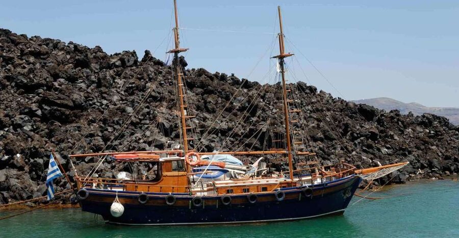 Santorini Caldera: Sunset Cruise with Dinner - Group size, boat comfort, and the pace of the evening