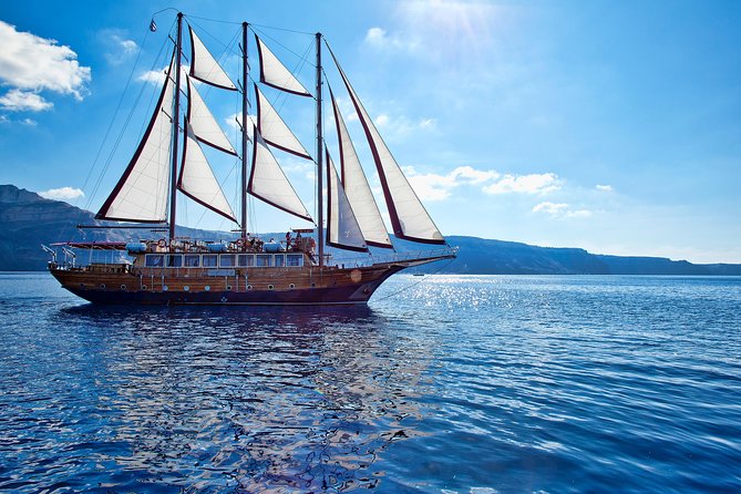 Santorini Caldera Sunset Sailing Cruise with Dinner and Wine - What to pack for the boat and volcano