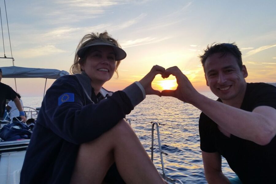 Santorini Caldera: Sunset Sailing Cruise with Meal - Dinner, drinks, and sunset on the Aegean