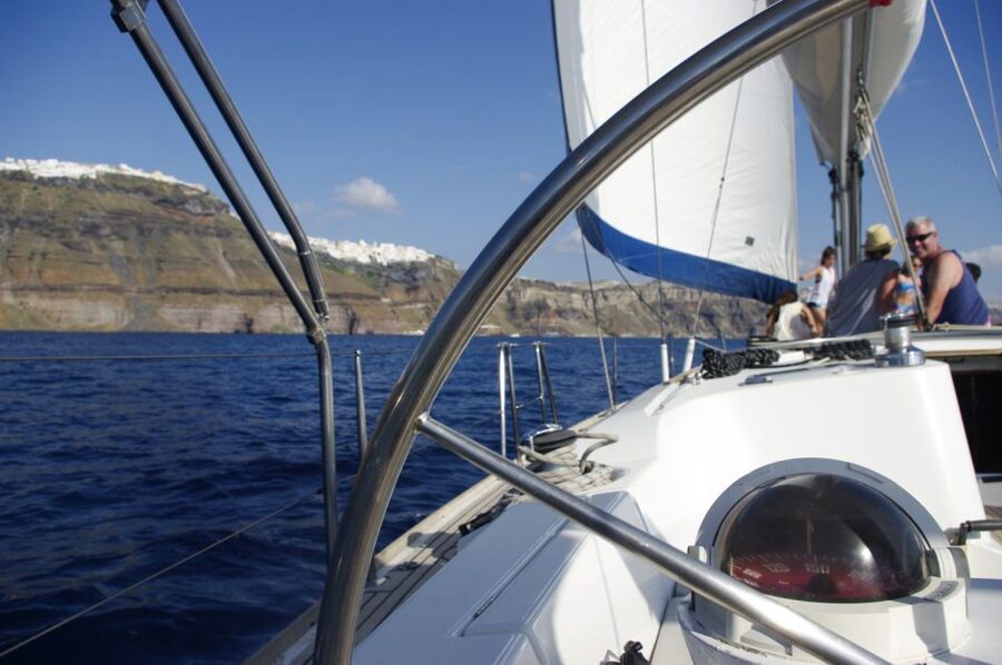 Santorini Caldera: Sunset Sailing Cruise with Meal - Why this five-hour cruise works well