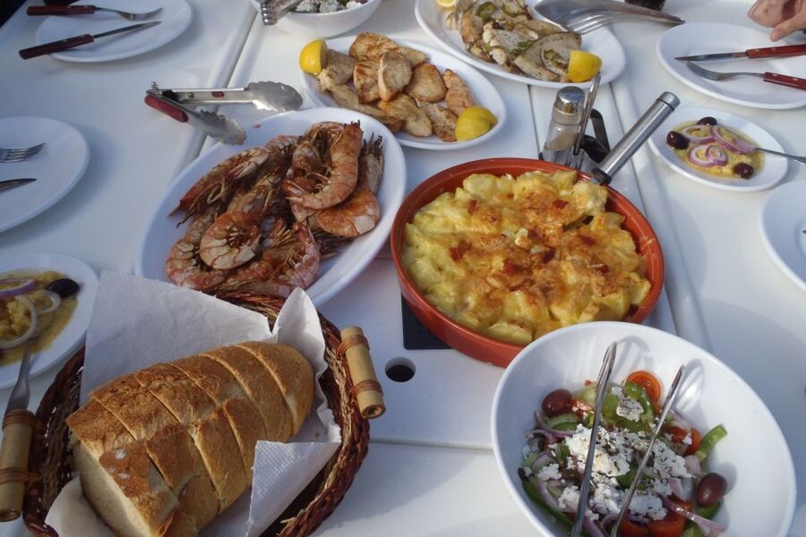 Santorini Caldera: Sunset Sailing Cruise with Meal - Mesa Pigadia and the chance to swim