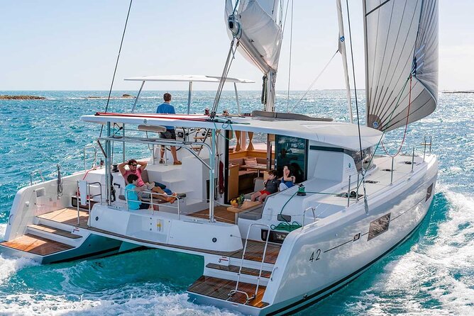Santorini Catamaran Cruise with Greek Meal, Open-Bar and Sunset - Palea Kameni and the warm volcanic pools