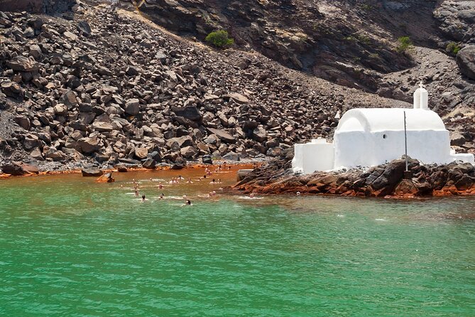 Santorini Classic Catamaran Cruise with BBQ, Drinks and Transfers - Day cruise or sunset sailing?