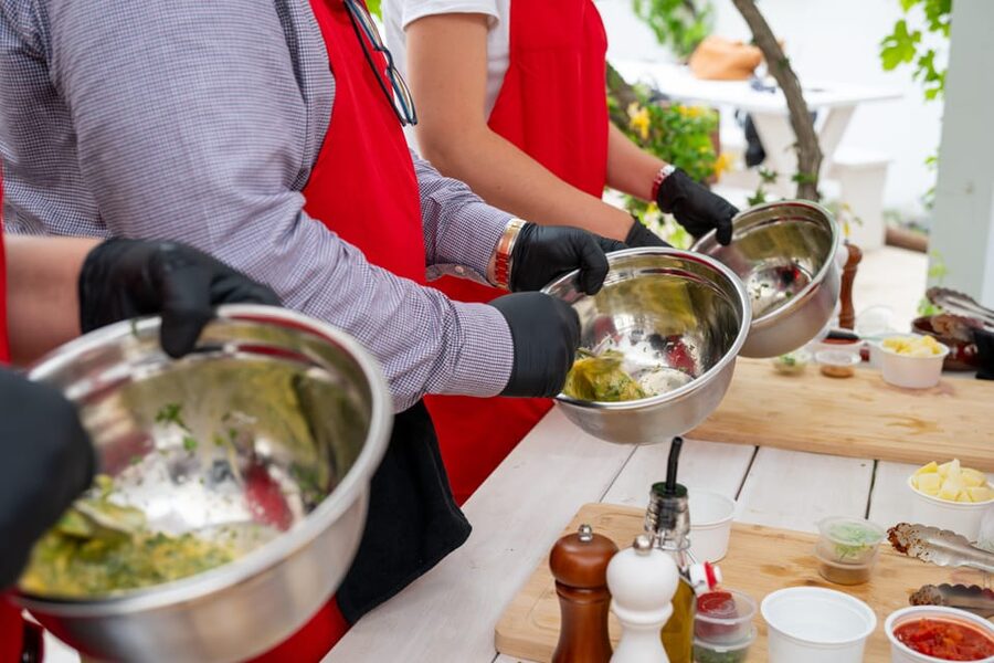 Santorini: Cooking Class with Lunch and Wine Tasting - Why cook in Kamari instead of just booking another beach lunch?