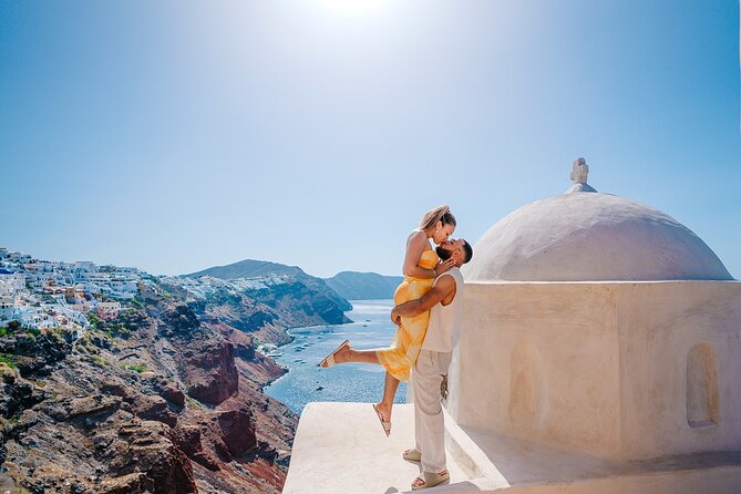 Santorini: Customized Private Photoshoot Walk in Oia - Key points to know before booking