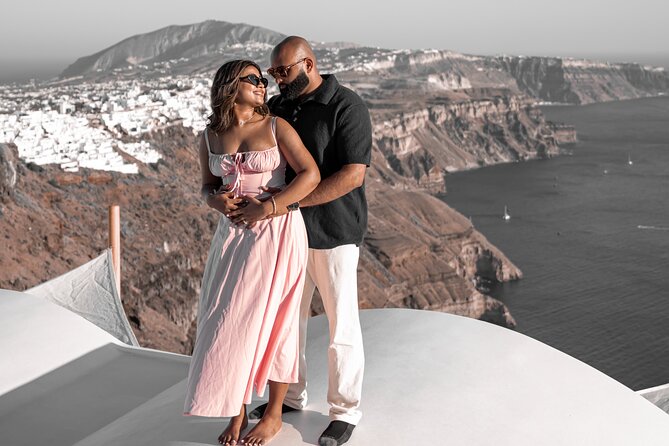 Santorini: Customized Private Photoshoot Walk in Oia - Morning light, afternoon light, and the sunset problem