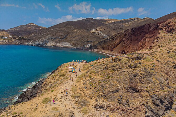 Santorini Day Tour with Sunset in Oia - A 45-minute stop at a local winery