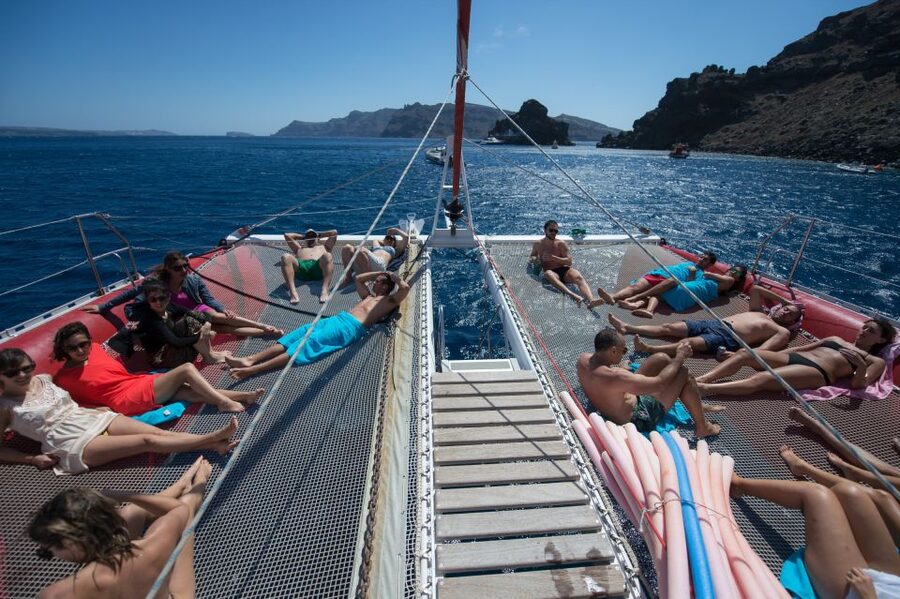 Santorini: Dream Catcher 5-hour Sailing Trip in the Caldera - Akrotiri, Red Beach, and White Beach