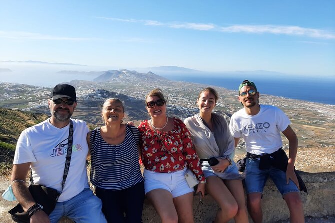 Santorini First-time Visitors Private Tour with Wine Tasting - What Your Private Guide Adds