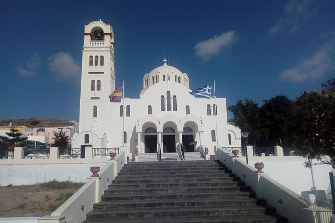 Santorini Highlights and Venetian Castles Small-Group Day Tour - Perivolos Beach is the day’s longest pause
