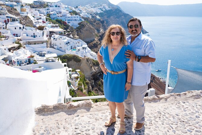 Santorini Highlights Private Tour 6 hours, pick up/ drop included - Pyrgos and the Castelli village