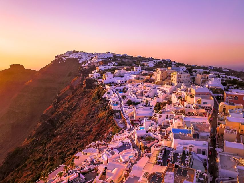Santorini: Mesa Gonia, Pyrgos and Oia Tour - Oia saves the most famous view for last