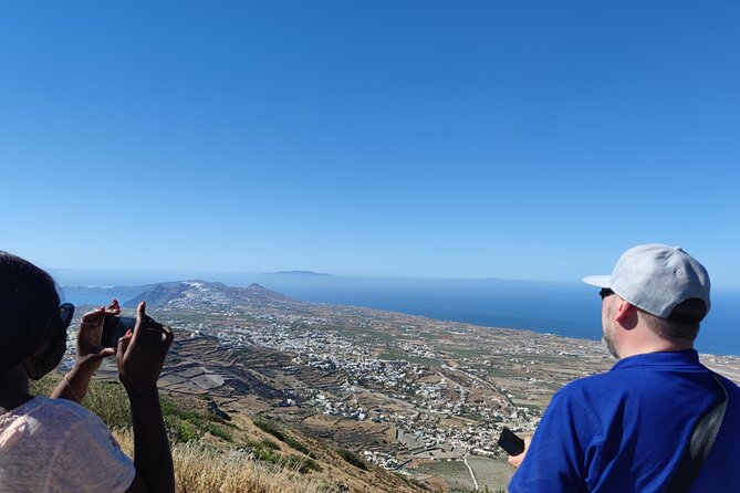 Santorini Must-See Highlights: Private Shore Tour - Price, group size, and what you receive