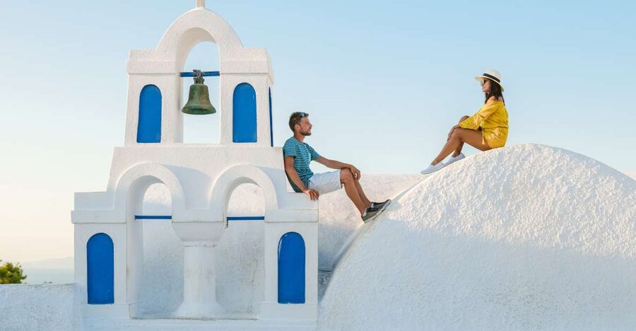 Santorini: Oia Village Professional Photo Shoot - From the Fira bus stop to Oia’s best viewpoints