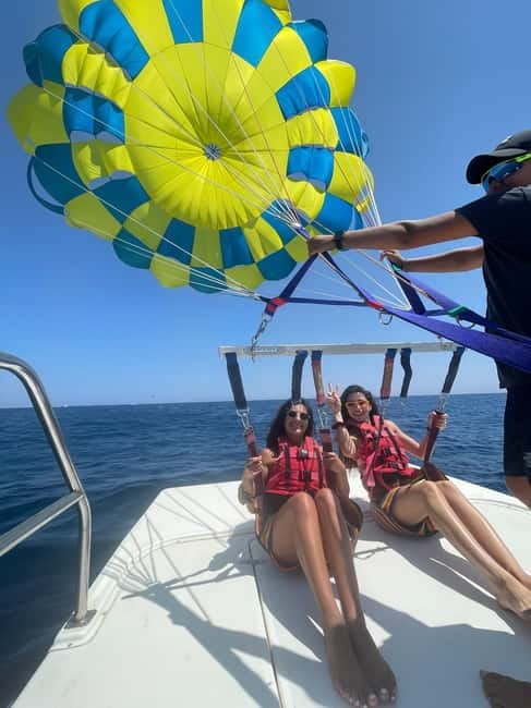 Santorini: Parasailing ExperiencePerissa,Perivolos,St.George - Key points before you book