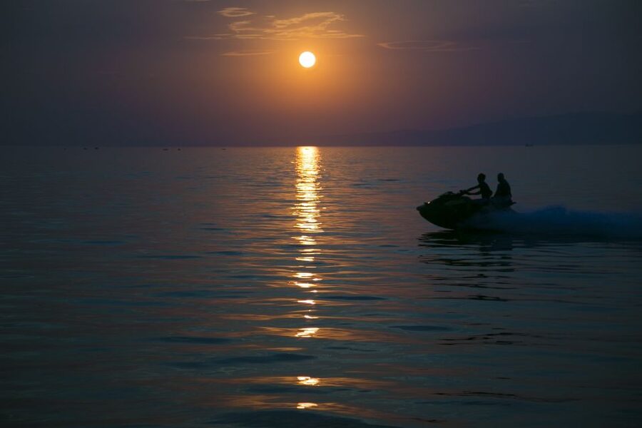 Santorini: Perivolos Beach Jet Ski Rental - Starting at Perivolos Beach