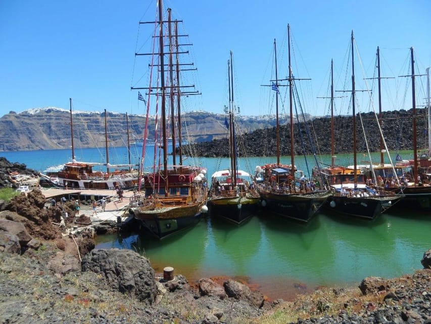 Santorini Port: 3 Hour Cruise to Volcano and Hot Springs - The optional Thirasia extension