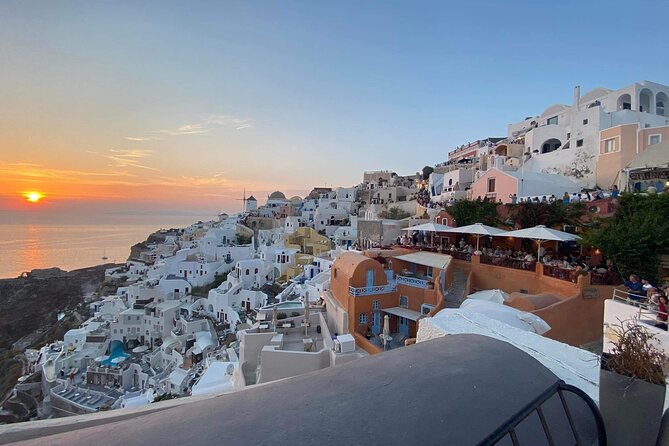 Santorini Private 5-Hour Tour with Local Guide & Sunset in Oia - A broad Santorini sampler in about six hours