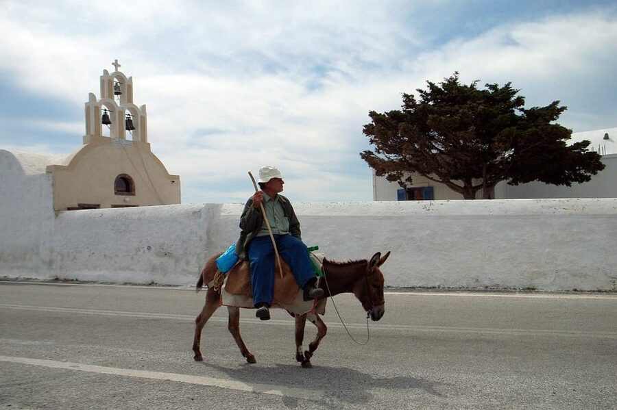 Santorini: Private Customizable Tour with Flexible Lenghts - Choosing three, five, or ten hours