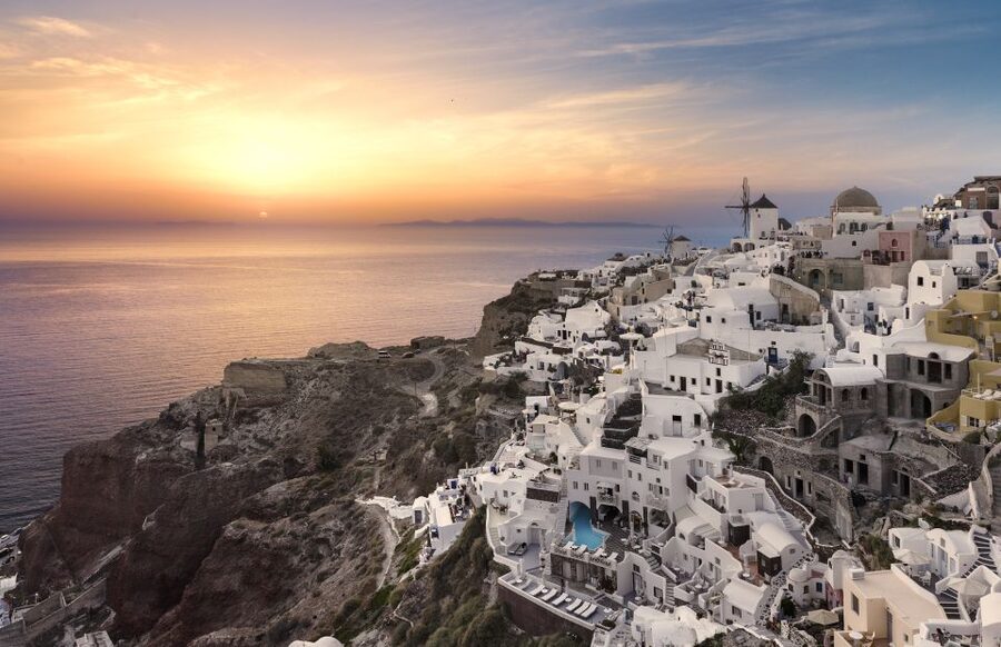 Santorini: Romantic Sunset Caldera Cruise with Dinner - The Sunset From the Aegean