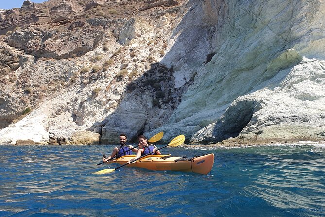 Santorini Sea Kayak - South Discovery, Small Group incl. Sea Caves and picnic - A picnic that works, with a few things to pack