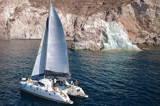 Santorini: Standard Small-Group Catamaran Cruise with Food/Drinks - Starting at Vlychada and getting settled
