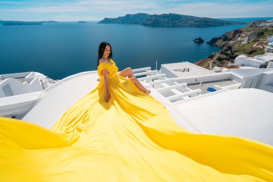Santorini: Unique Flying Dress Photoshoot Experience - Timing, communication, and cancellation