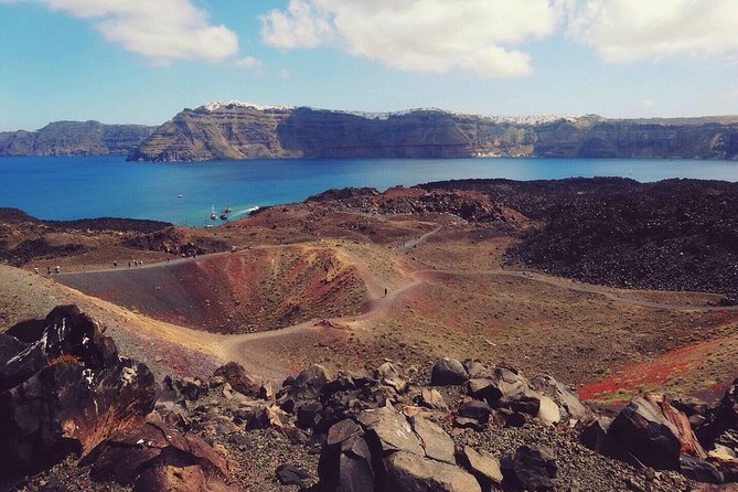 Santorini Volcanic Islands Cruise: Volcano, Hot Springs and Thirassia - What this Santorini cruise actually gives you