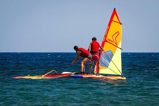 Santorini Windsurfing lessons - Who should book this experience?