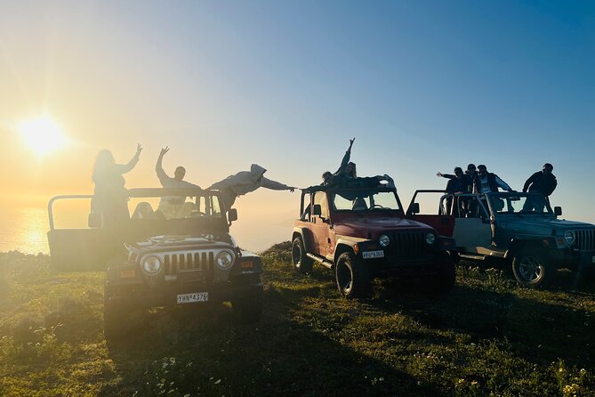 Santorini Wrangler Jeep Afternoon Convoy Tour - Driving a manual Wrangler on sandy and rocky tracks