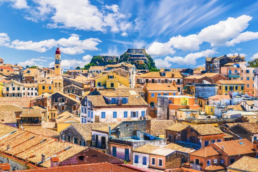Saranda: Corfu Town and Palaiokastritsa Day Trip with Cruise - The optional boat trip to caves and secluded beaches