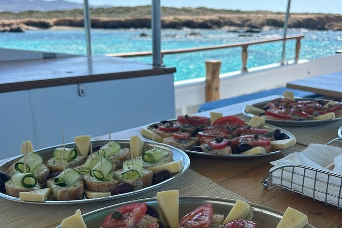 Semi-private Day Cruise - Antiparos and the Mastichari sea caves