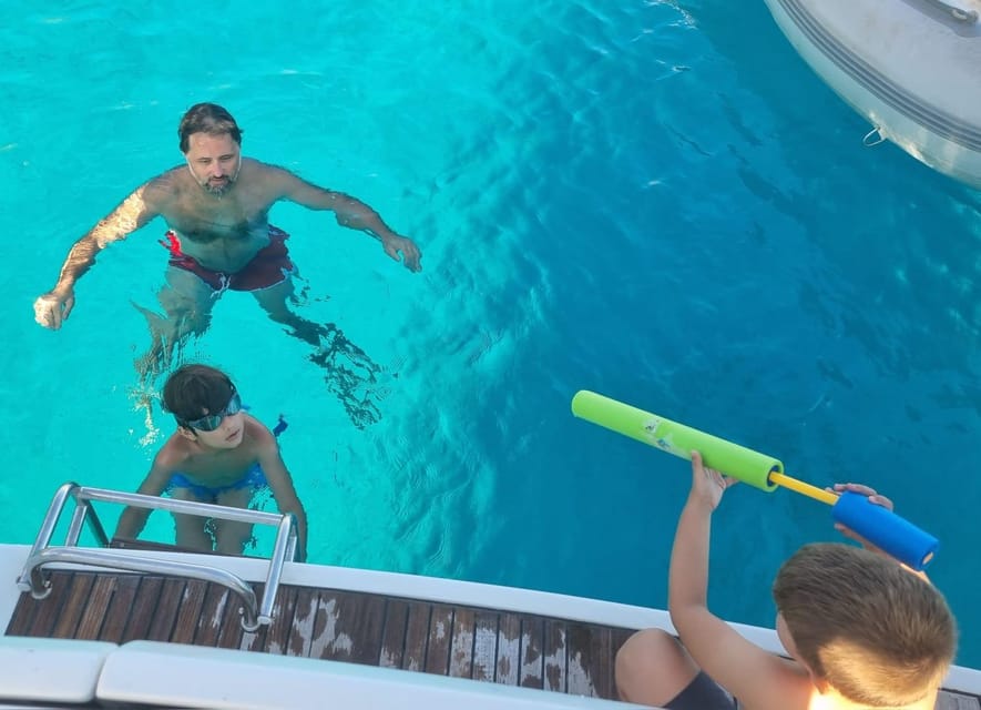 Shared Balos and Gramvousa Sailing Trip with Meal and Drinks - Two hours in Balos Lagoon
