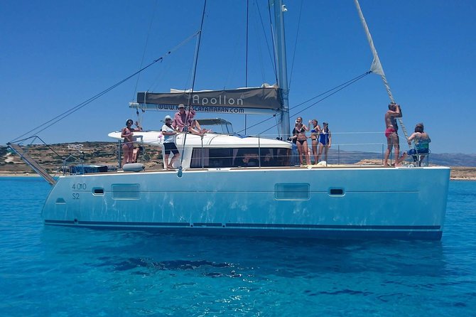 Shared Catamaran All inclusive-Day Cruise to Naxos or Paros - Swimming and snorkeling at three island stops