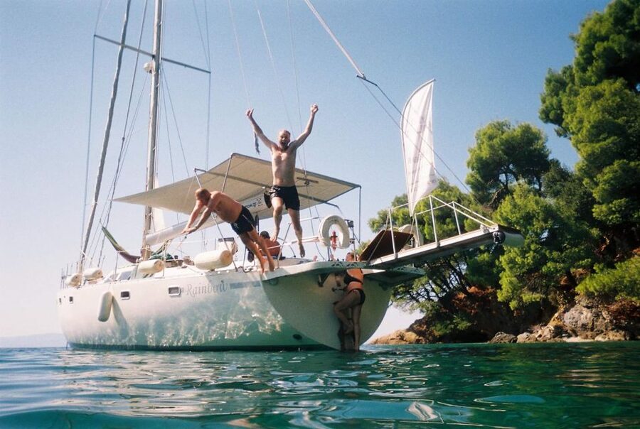 Skiathos: Day-Sailing Tour with Lunch on Board - Swimming at five clear-water spots