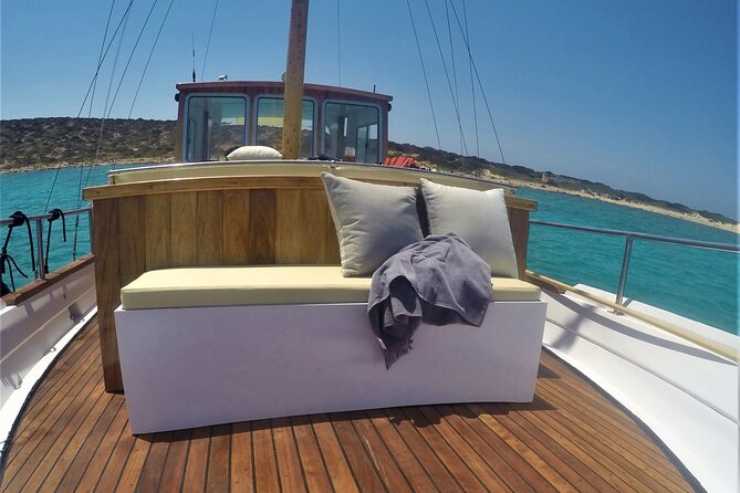 Small Group Kaiki Cruise & Greek Gastronomy Experience - Why this Paros cruise feels different