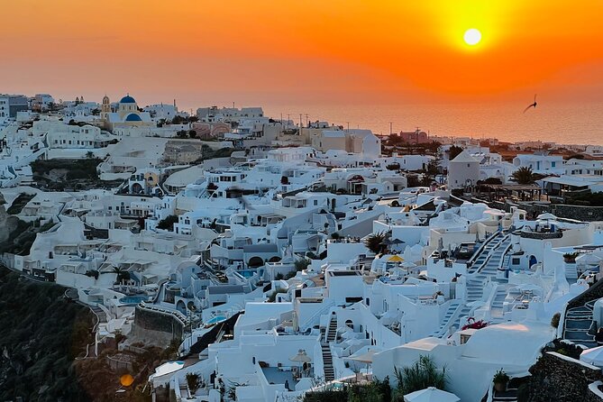 Small Group Sightseeing Tour: All Santorini’s Treasures - Oia’s shops, lanes, and famous views