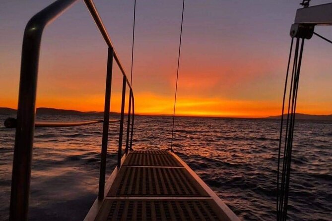 Sunset South Coast Sail Cruise with lunch,drinks, optional transfer - Comfort, boarding, and who should think twice
