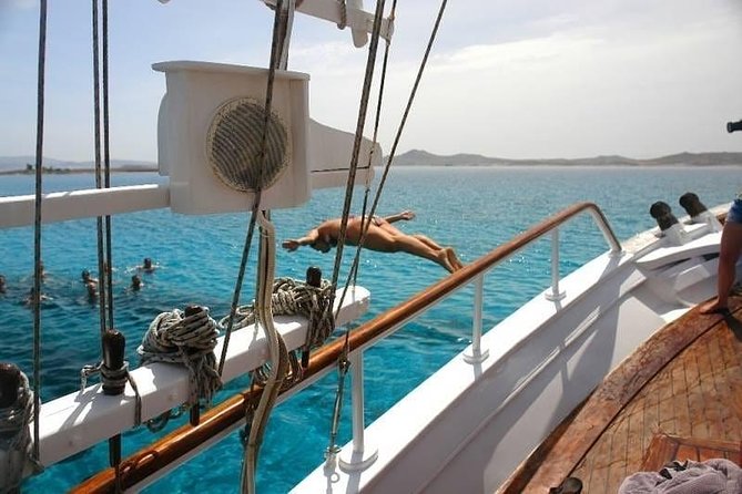 The Authentic Rhenia-Delos Cruise - Why this cruise works so well in Mykonos