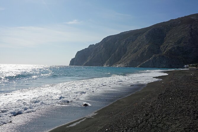The Best Santorini Small-Group Shore Excursion for Cruise Ships - Guides are a major part of the value