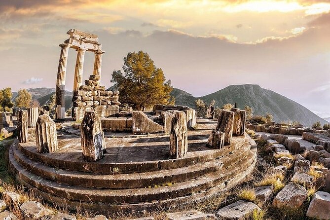 Thermopylae The battle of the 300 Spartans & Delphi Day Tour - Arachova and lunch above the valley
