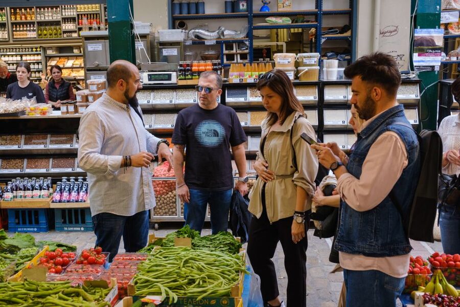 Thessaloniki: Food Tastings and Drinks tour with a Chef - Why food is the right way to meet Thessaloniki