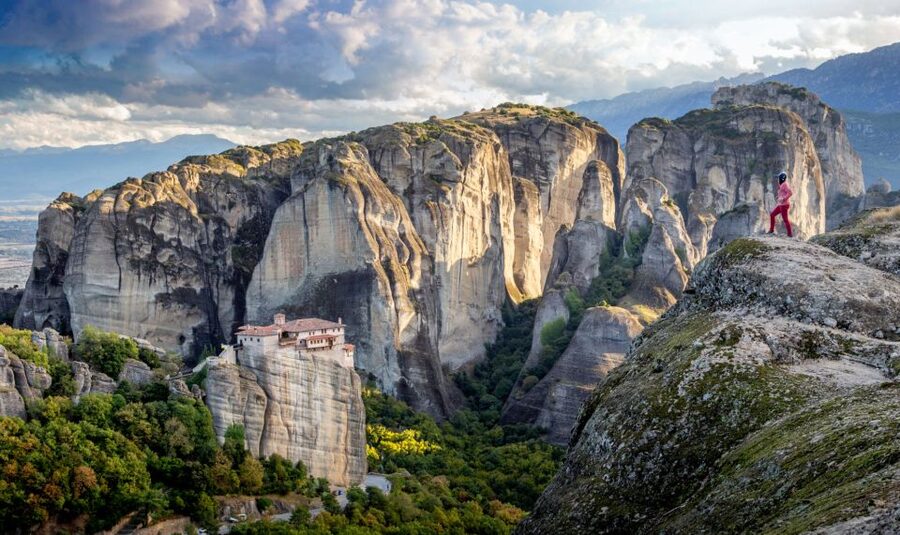 Thessaloniki: Full-Day Meteora Monasteries Tour - Why Meteora is worth the long ride