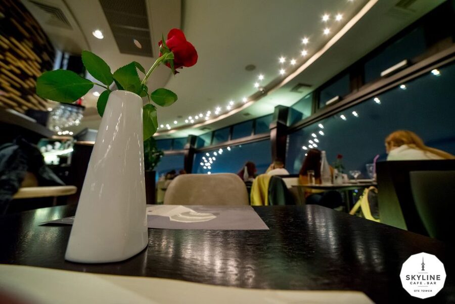 Thessaloniki: OTE Tower Rotating Experience with Light Meal - Service, atmosphere, and special occasions