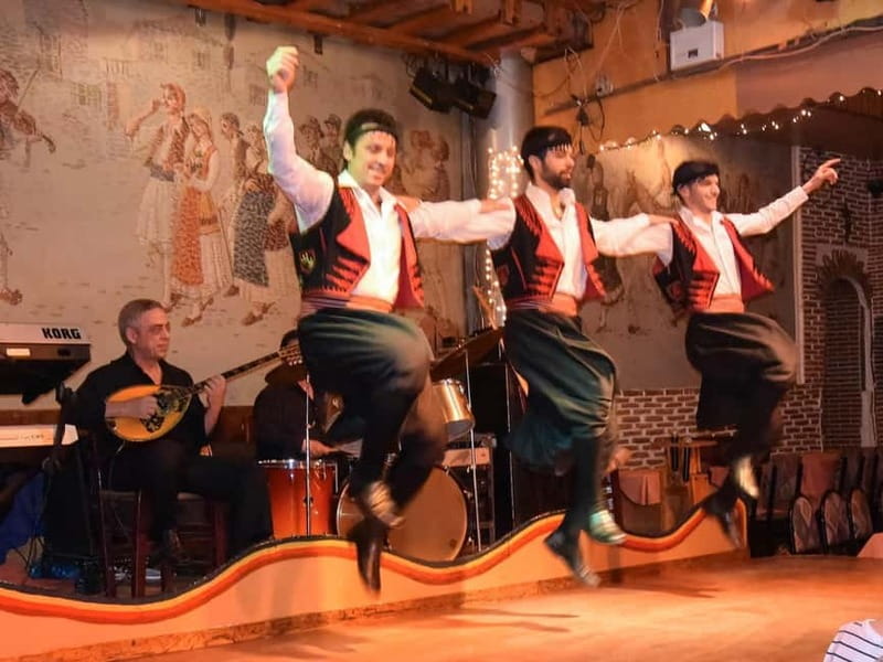 Traditional Greek Show in Plaka with Dinner - What $98 covers, and what it does not