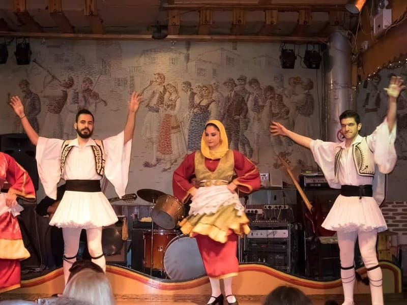 Traditional Greek Show in Plaka with Dinner - Practical tips for a smoother night